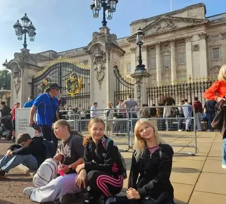 Uczniowie klas 6–8 wrócili z czterodniowej wyprawy do Londynu
