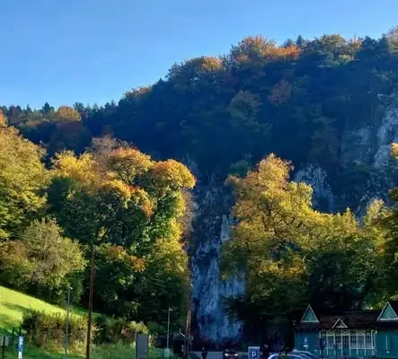 Klasy 3a i 3b na wycieczce w Ojcowie – Maczuga Herkulesa, zamek i Jaskinia Łokietka