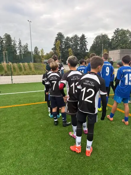 Mikołowscy uczniowie zagrali w turnieju piłki nożnej