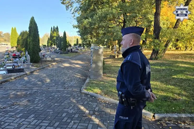Policja w Mikołowie ostrzega przed kieszonkowcami w okresie Wszystkich Świętych